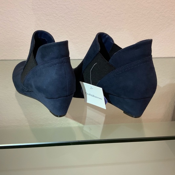 SOLD‼️Croft & Barrow Serf suede Bootie NWT size 7 - Picture 2 of 6